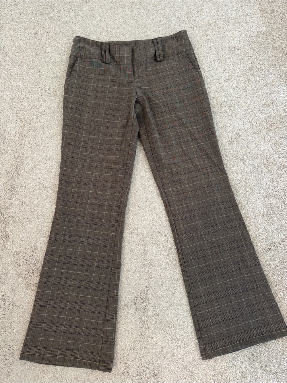 Brown vintage No Boundaries plaid trousers